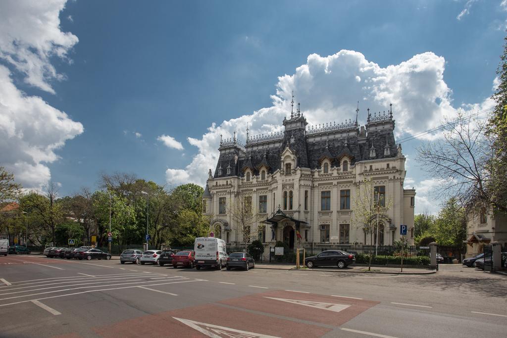 Central Garden By Urbanesq Bukareszt Zewnętrze zdjęcie